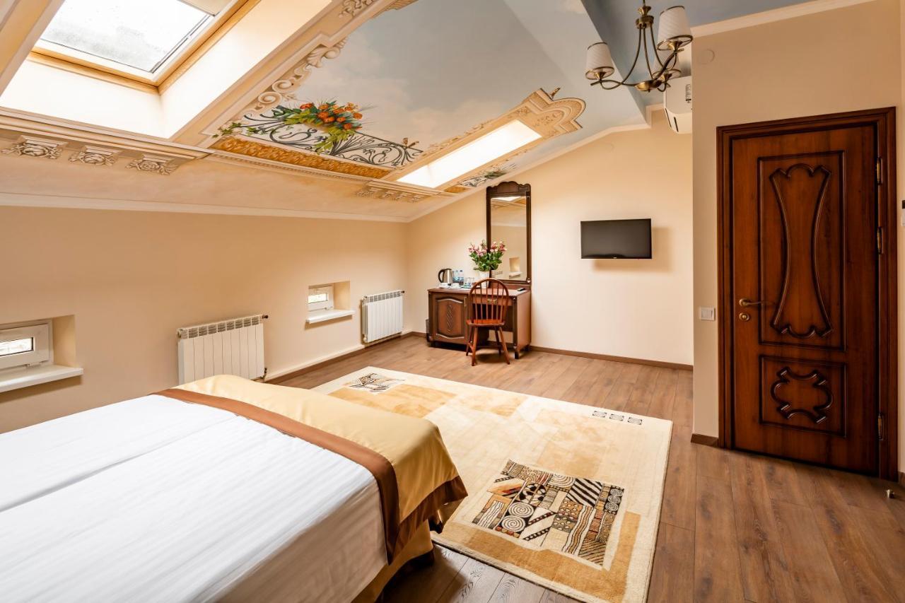 Mini-Hotel Guest House Inn Lviv Luaran gambar